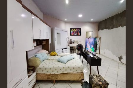 Casa à venda com 105m², 2 quartos e sem vaga