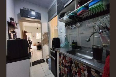 Casa à venda com 105m², 2 quartos e sem vaga
