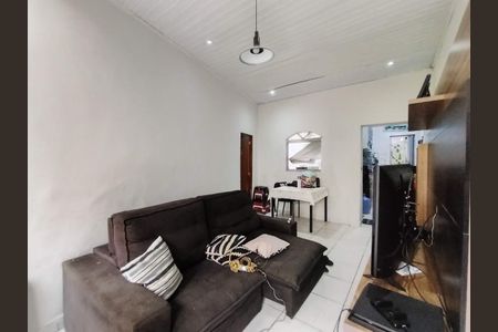 Casa à venda com 105m², 2 quartos e sem vaga