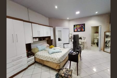 Casa à venda com 105m², 2 quartos e sem vaga