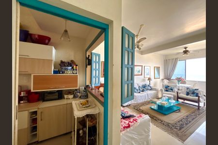 Apartamento à venda com 95m², 3 quartos e sem vaga Apartamento à venda com 95m², 3 quartos e sem vagaÁrea de serviço