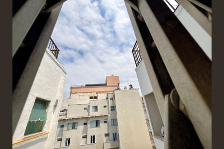 Apartamento à venda com 95m², 3 quartos e sem vaga Apartamento à venda com 95m², 3 quartos e sem vagaVista da área de serviço