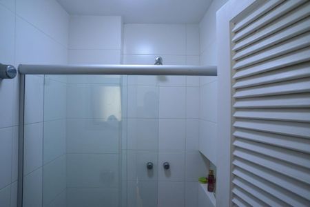 Apartamento à venda com 295m², 4 quartos e 2 vagas Apartamento à venda com 295m², 4 quartos e 2 vagasBanheiro Social