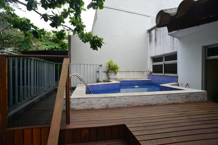 Apartamento à venda com 295m², 4 quartos e 2 vagas Apartamento à venda com 295m², 4 quartos e 2 vagasÁrea comum