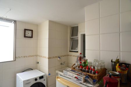 Apartamento à venda com 295m², 4 quartos e 2 vagas Apartamento à venda com 295m², 4 quartos e 2 vagasÁrea de Serviço