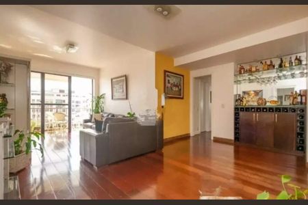 Apartamento à venda com 111m², 3 quartos e 2 vagas Apartamento à venda com 111m², 3 quartos e 2 vagasSala