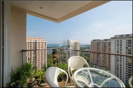 Apartamento à venda com 111m², 3 quartos e 2 vagas Apartamento à venda com 111m², 3 quartos e 2 vagasVaranda da Sala