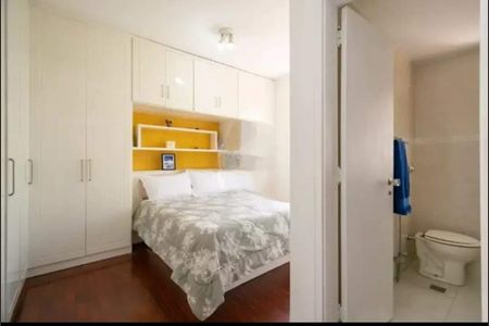 Apartamento à venda com 111m², 3 quartos e 2 vagas Apartamento à venda com 111m², 3 quartos e 2 vagasSuíte