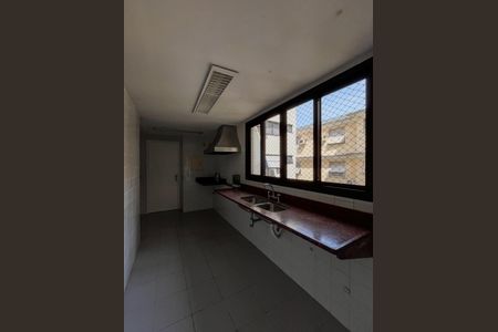Apartamento à venda com 170m², 4 quartos e 3 vagasCozinha