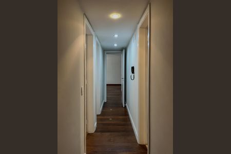 Apartamento à venda com 170m², 4 quartos e 3 vagasCorredor
