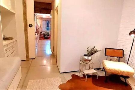 Apartamento à venda com 100m², 2 quartos e sem vaga