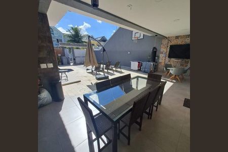 Casa à venda com 280m², 5 quartos e 2 vagas