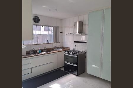 Casa à venda com 280m², 5 quartos e 2 vagas
