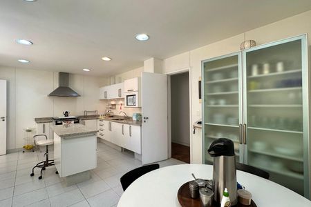 Apartamento à venda com 445m², 7 quartos e 1 vagaCozinha