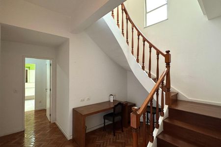 Apartamento à venda com 445m², 7 quartos e 1 vagaEscada