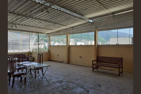 Apartamento à venda com 84m², 2 quartos e sem vaga