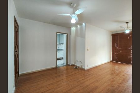 Sala de apartamento para alugar com 2 quartos, 90m² em Vila Isabel, Rio de Janeiro