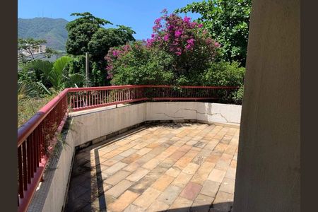 Apartamento para alugar com 90m², 2 quartos e 1 vaga