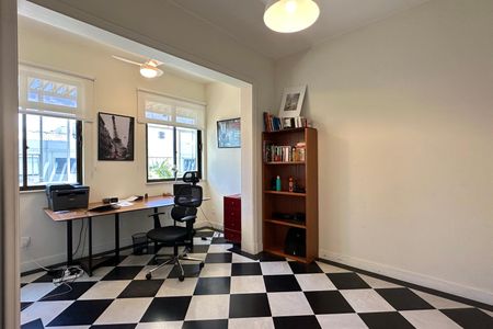 Apartamento à venda com 226m², 4 quartos e 1 vagaQuarto 2