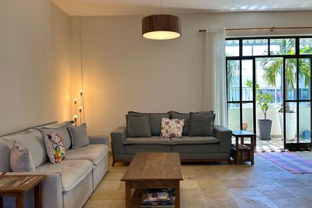 Apartamento à venda com 226m², 4 quartos e 1 vagaSala