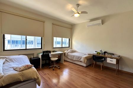 Apartamento à venda com 226m², 4 quartos e 1 vagaQuarto 1