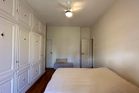 Apartamento à venda com 226m², 4 quartos e 1 vagaSuíte 2