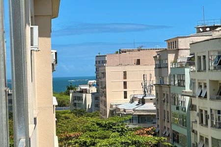 Sala - Vista de apartamento à venda com 4 quartos, 226m² em Copacabana, Rio de Janeiro
