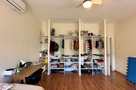 Apartamento à venda com 226m², 4 quartos e 1 vagaQuarto 1