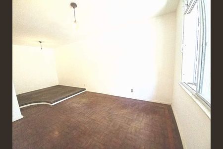 Casa à venda com 111m², 3 quartos e 2 vagas