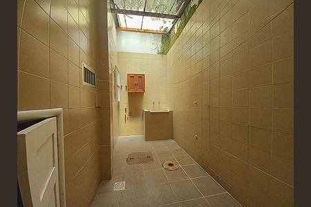 Casa à venda com 111m², 3 quartos e 2 vagas