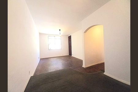 Casa à venda com 111m², 3 quartos e 2 vagas