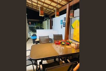 Casa à venda com 200m², 3 quartos e 1 vaga
