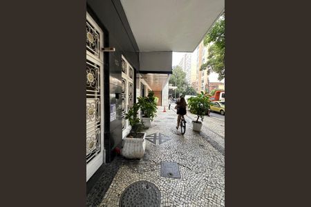 Apartamento à venda com 40m², 1 quarto e sem vagaPlaquinha