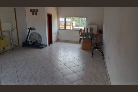 Casa à venda com 120m², 1 quarto e sem vaga