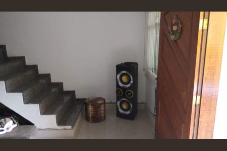 Casa à venda com 120m², 1 quarto e sem vaga
