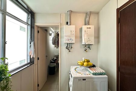 Apartamento à venda com 92m², 2 quartos e 2 vagasÁrea de Serviço