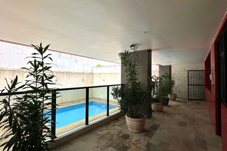 Apartamento à venda com 92m², 2 quartos e 2 vagasÁrea comum - Piscina