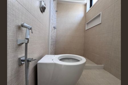 Casa à venda com 402m², 4 quartos e 4 vagasSuíte 3 - Banheiro