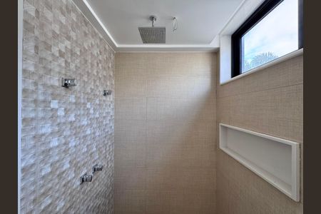 Casa à venda com 402m², 4 quartos e 4 vagasSuíte 3 - Banheiro