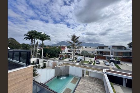 Casa à venda com 402m², 4 quartos e 4 vagasTerraço