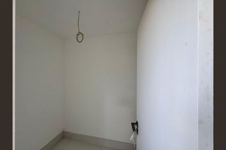 Casa à venda com 402m², 4 quartos e 4 vagasSuíte 4 - Closet