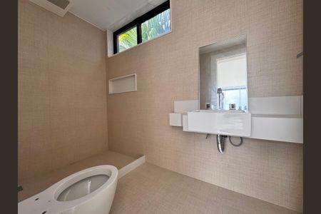 Casa à venda com 402m², 4 quartos e 4 vagasSuíte 2 - Banheiro