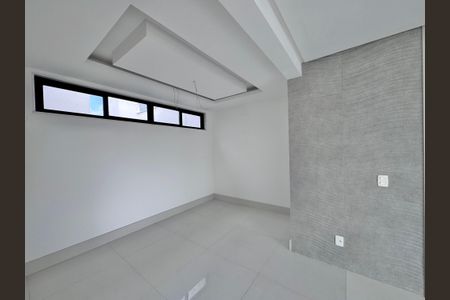 Casa à venda com 402m², 4 quartos e 4 vagasSuíte 1