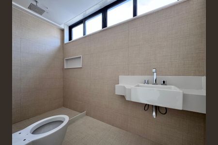 Casa à venda com 402m², 4 quartos e 4 vagasSuíte 3 - Banheiro