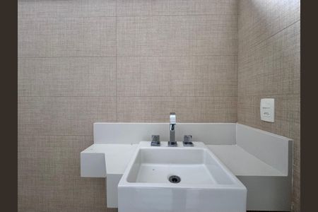 Casa à venda com 402m², 4 quartos e 4 vagasSuíte 3 - Banheiro