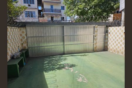 Casa à venda com 340m², 5 quartos e 2 vagas