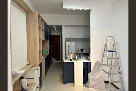 Apartamento à venda com 30m², 1 quarto e sem vaga