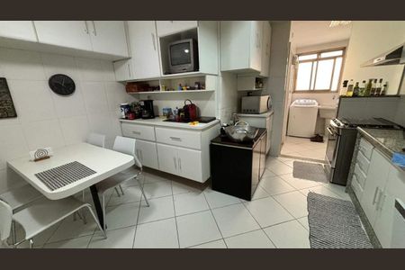 Apartamento à venda com 121m², 3 quartos e 2 vagas