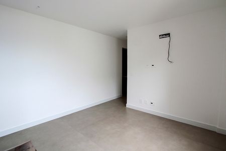Apartamento à venda com 270m², 4 quartos e 3 vagasSuíte 2