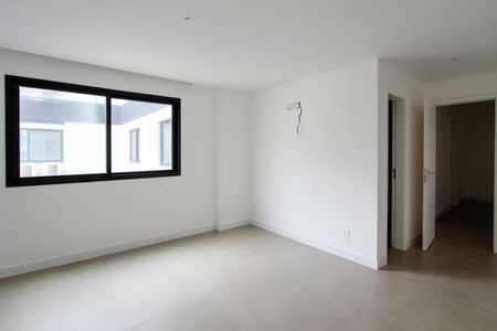 Apartamento à venda com 270m², 4 quartos e 3 vagasSuíte 3